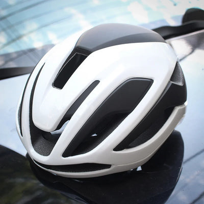 Aero Ultralight - Cycling Helmet